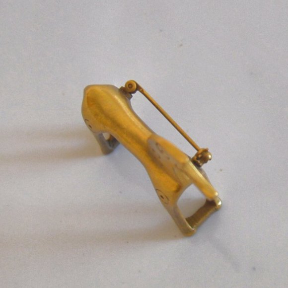 Vintage Brass Trojan Horse Brooch - Picture 9 of 10